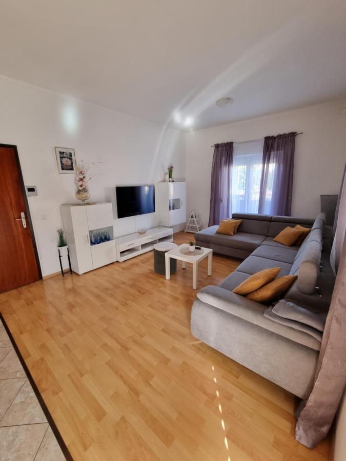 Apartments Lili Biograd Na Moru Eksteriør bilde