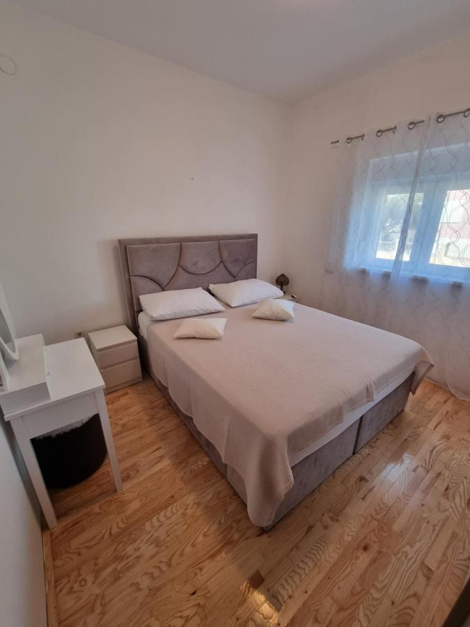 Apartments Lili Biograd Na Moru Eksteriør bilde