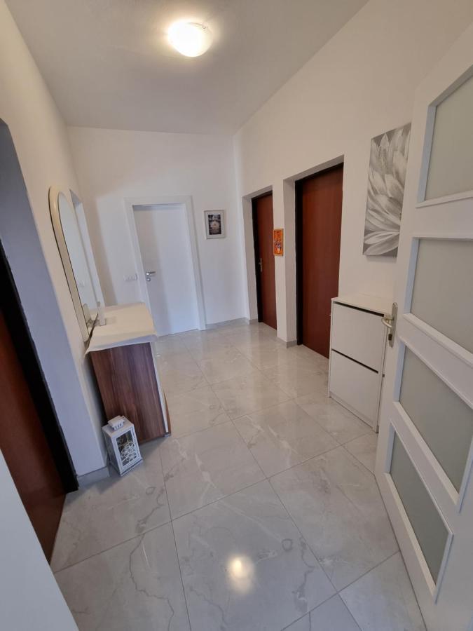 Apartments Lili Biograd Na Moru Eksteriør bilde
