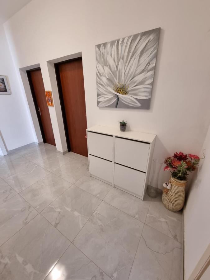 Apartments Lili Biograd Na Moru Eksteriør bilde